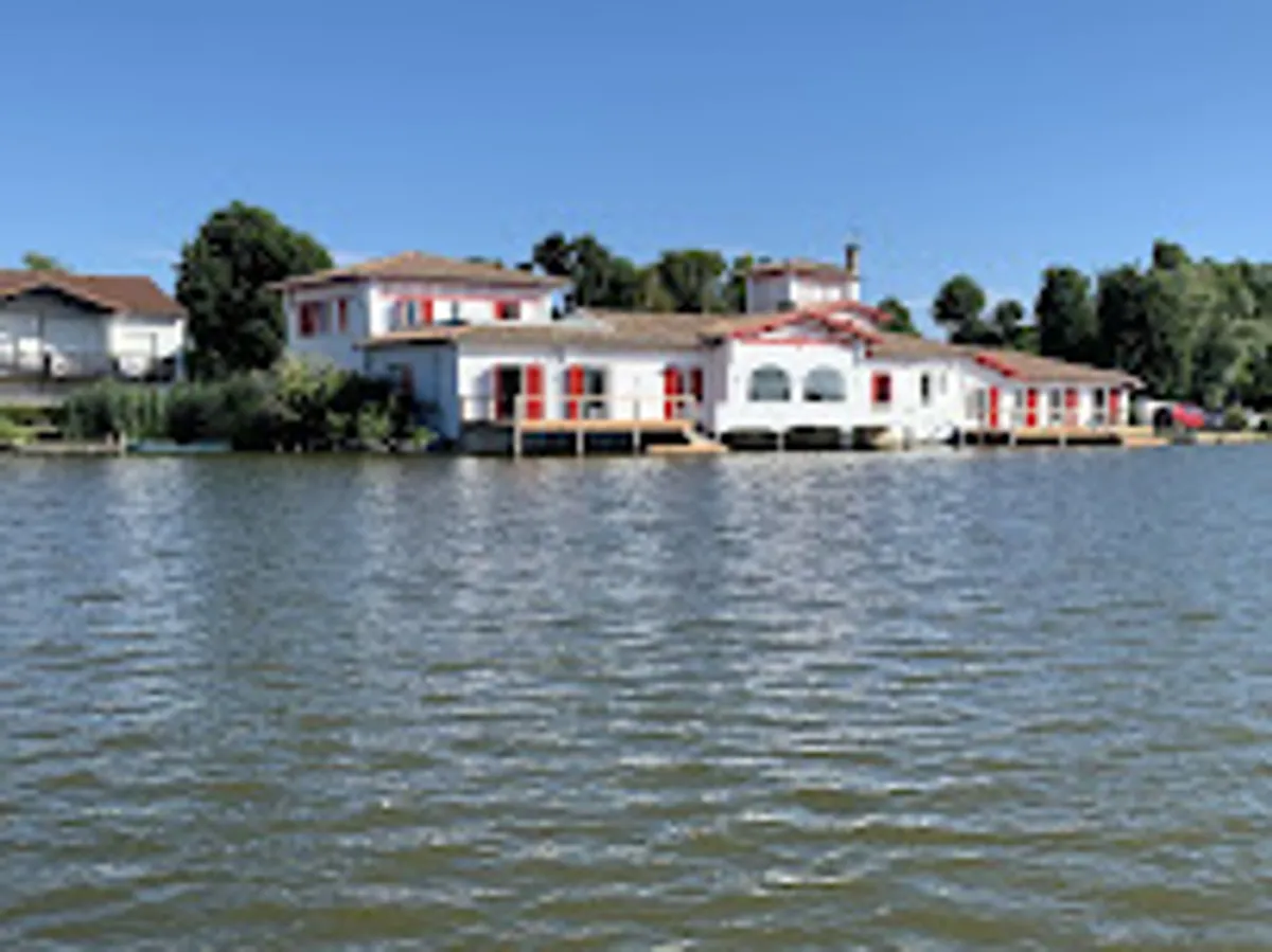 CONCIERGERIE DE L'ETANG BLANC