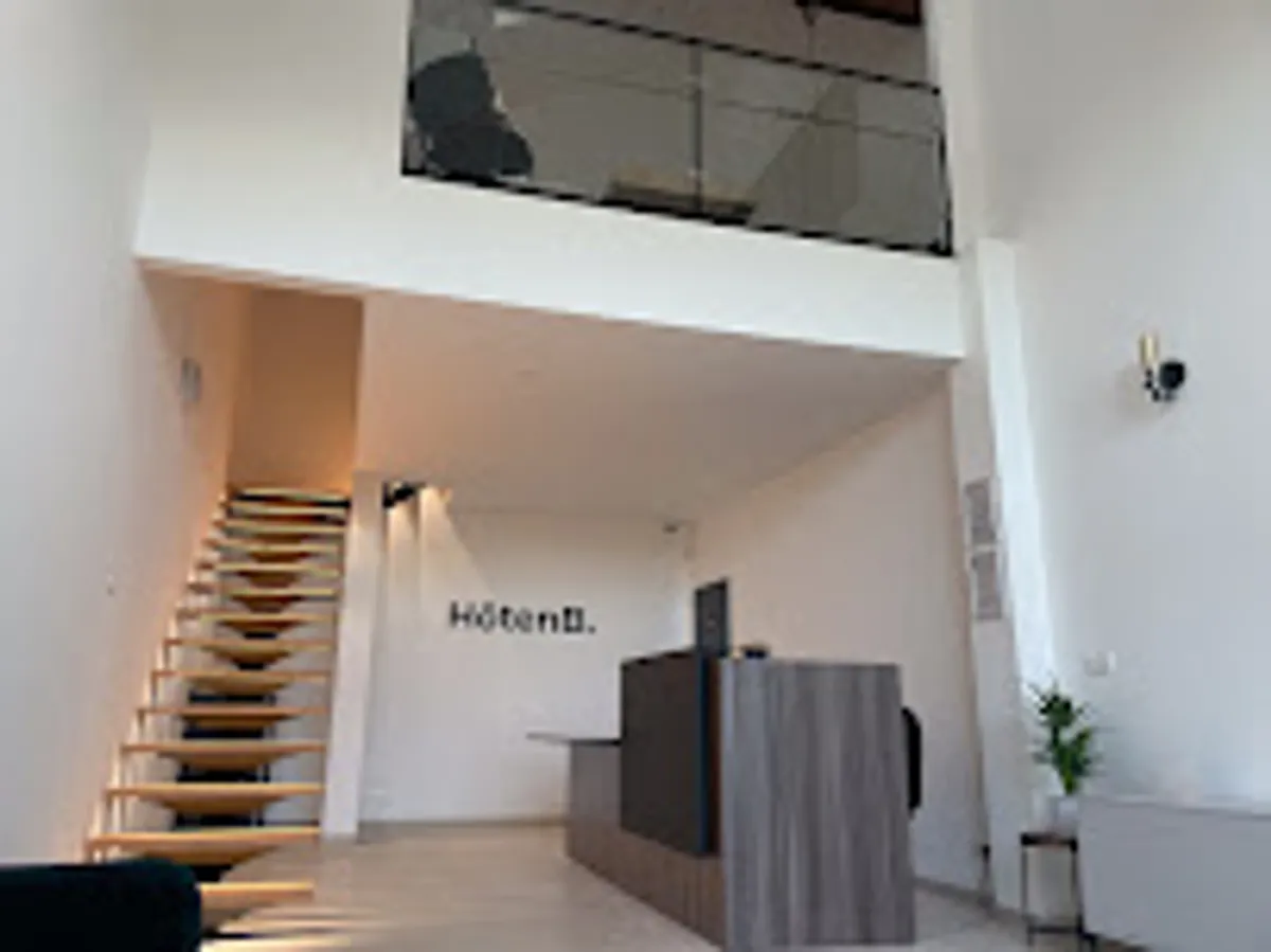 HôtenB. Conciergerie