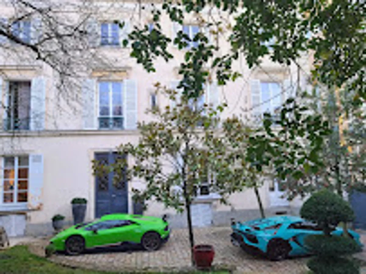 Les Belles Adresses by Isa