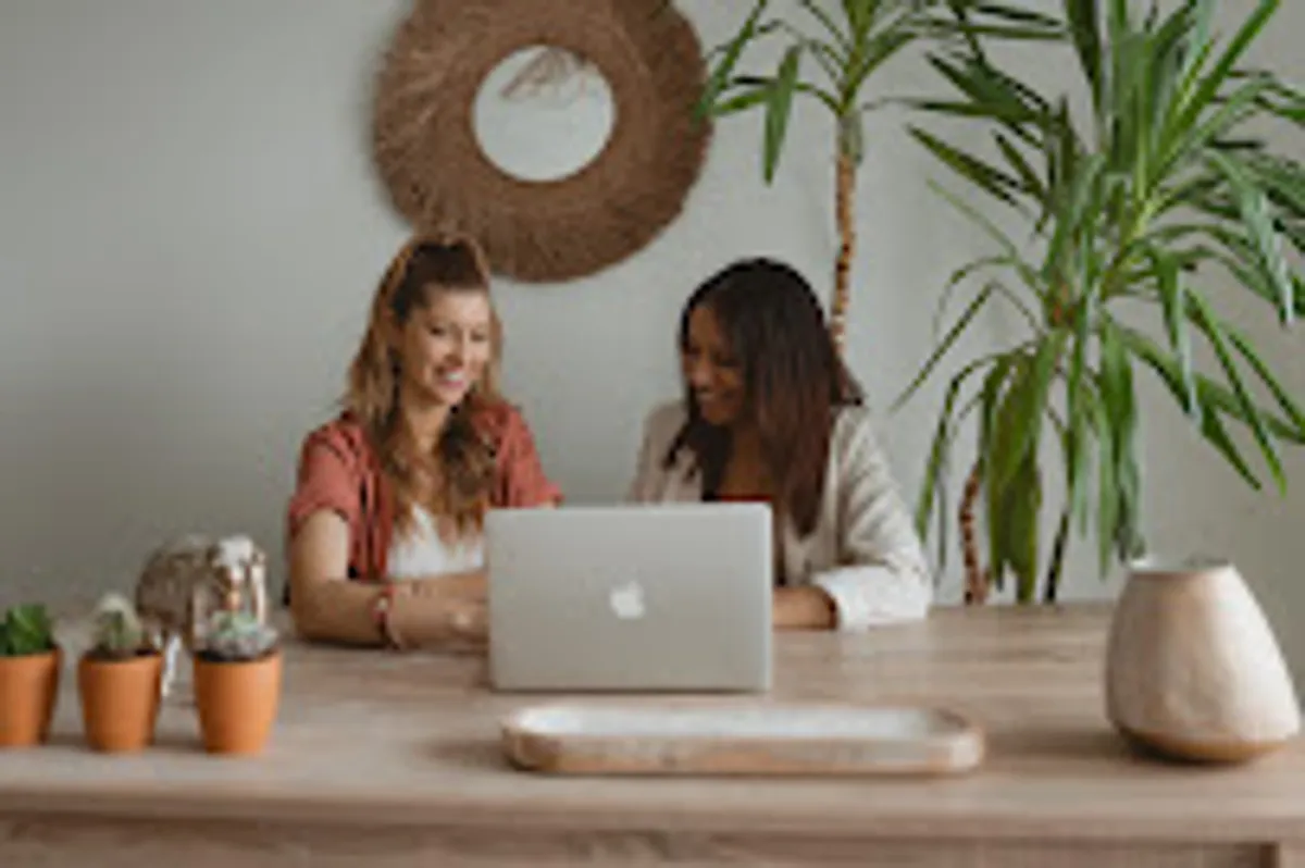 Mille et une Nuitées / CONCIERGERIE /