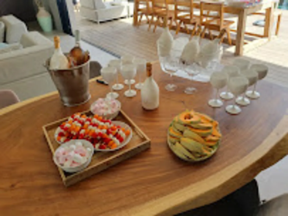 SO & VIN 'S LUXURY CONCIERGERIE