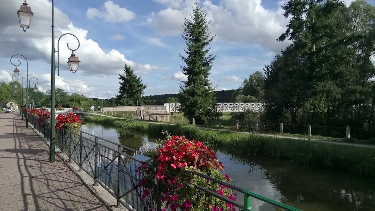 Saint-Amand-Montrond